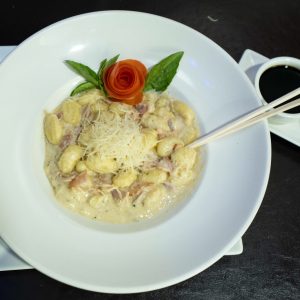 Ñoqui carbonara $5.950