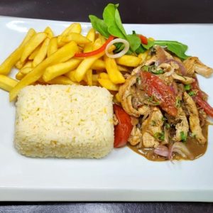 Pollo salteado $10.850